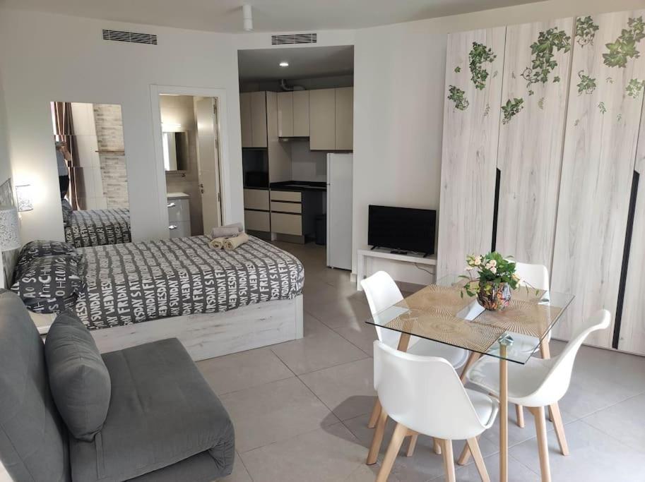 Nuevo Estudio Con Parking Gratis Málaga Esterno foto